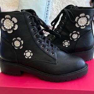 Betsey Johnson, Combat Boots, Size 9